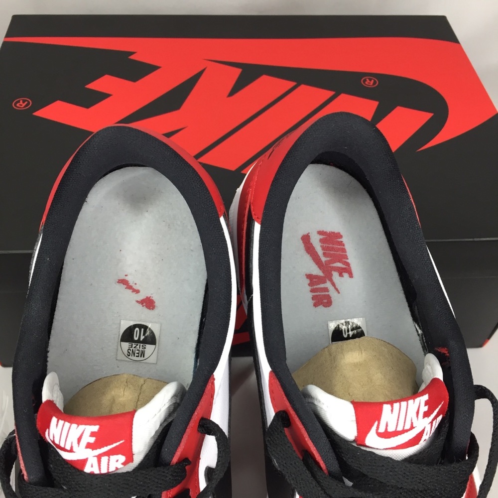 SOLD***Air Jordan 1 Retro Chicago (2016) - Picture 7 of 7